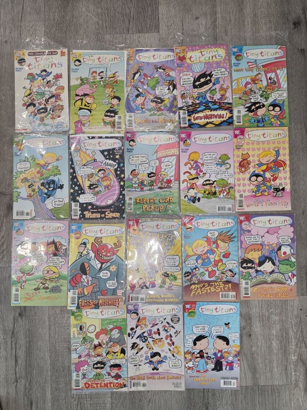 Tiny Titans Comic Book Lot Of 18 DC Comics Art Baltazar & Franco Issues